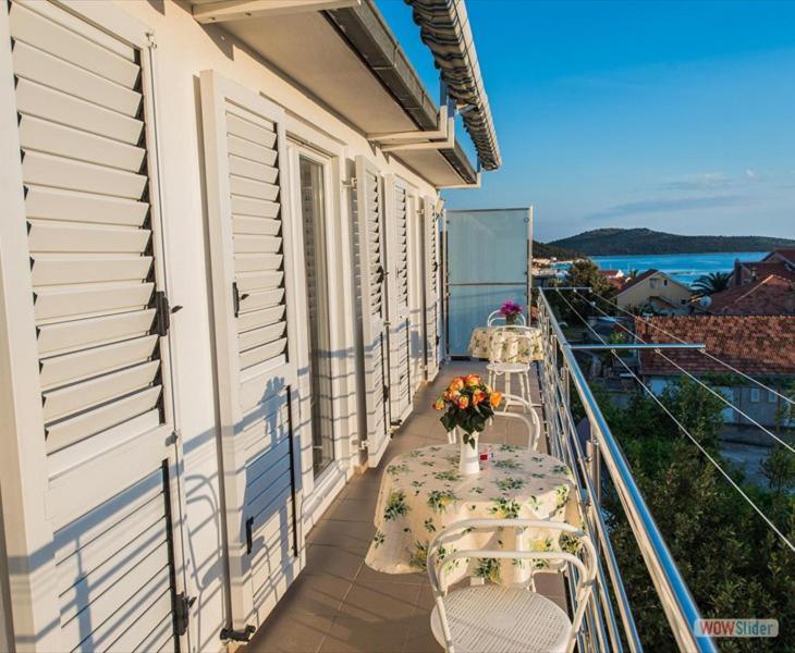 Apartmani Aria Rogoznica  Eksteriør billede