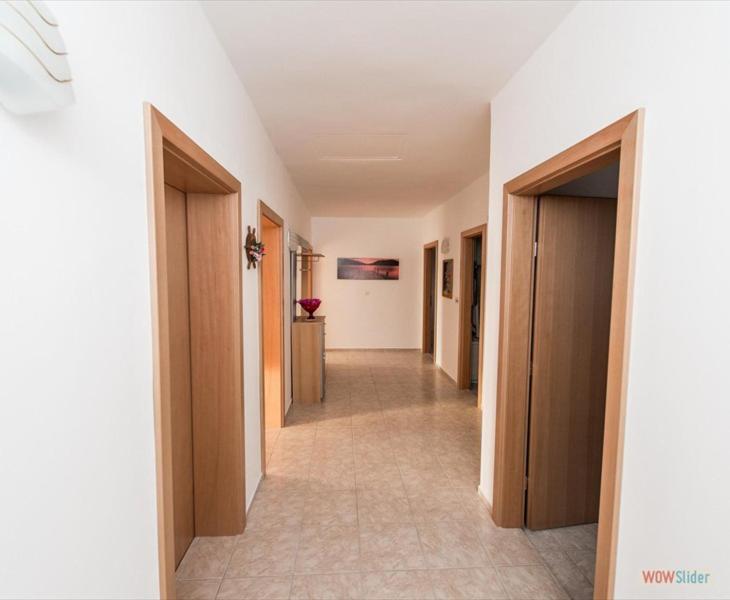 Apartmani Aria Rogoznica  Eksteriør billede